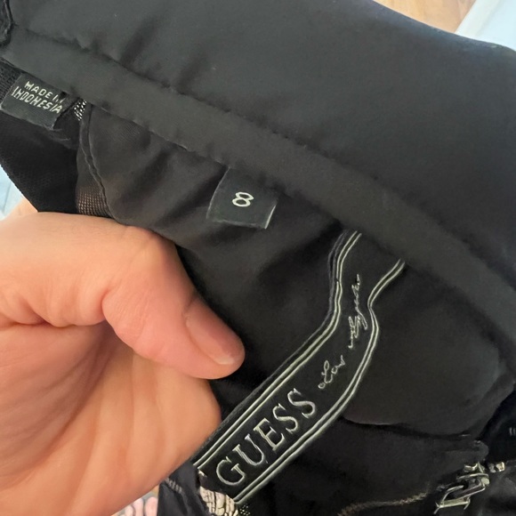 Guess dress, used but like new, size M - Picture 4 of 4